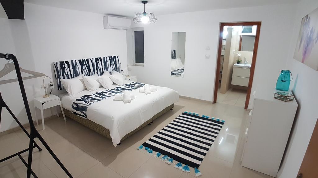 Hili Apartments ทิเบเรียส ภายนอก รูปภาพ